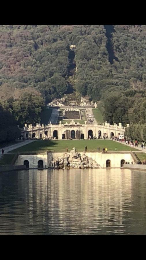 Rosy Monolocale Nel Centro Storico Di Torre Annunziata Di Fronte Scavi Oplonti Lägenhet Exteriör bild