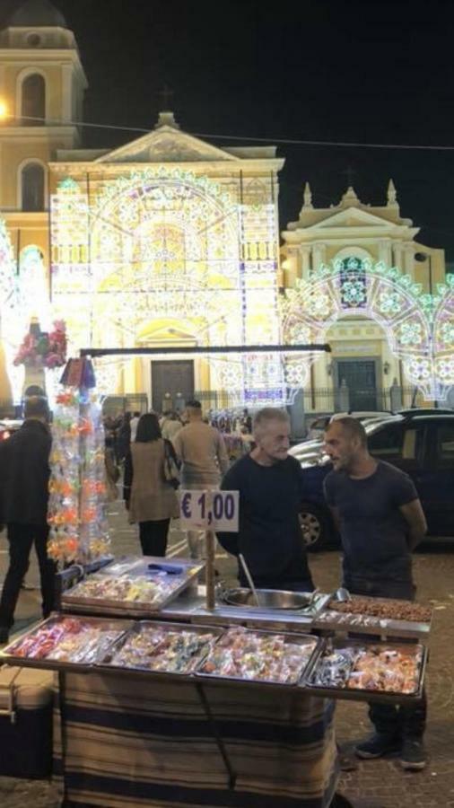 Rosy Monolocale Nel Centro Storico Di Torre Annunziata Di Fronte Scavi Oplonti Lägenhet Exteriör bild